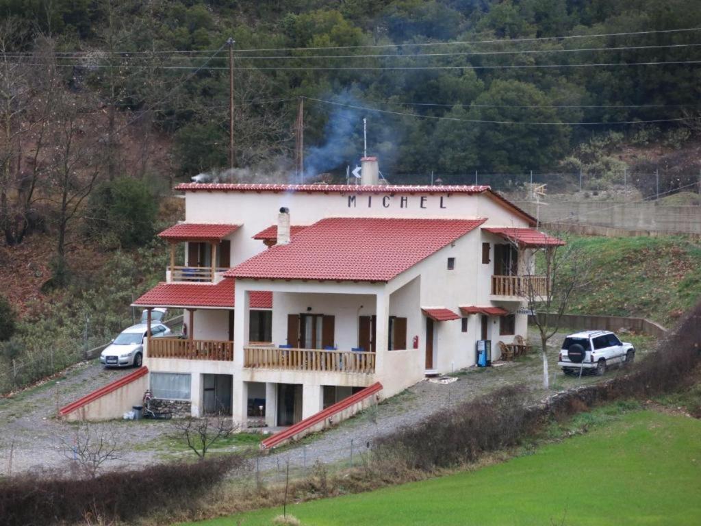 Michel Studios Kalavryta Esterno foto