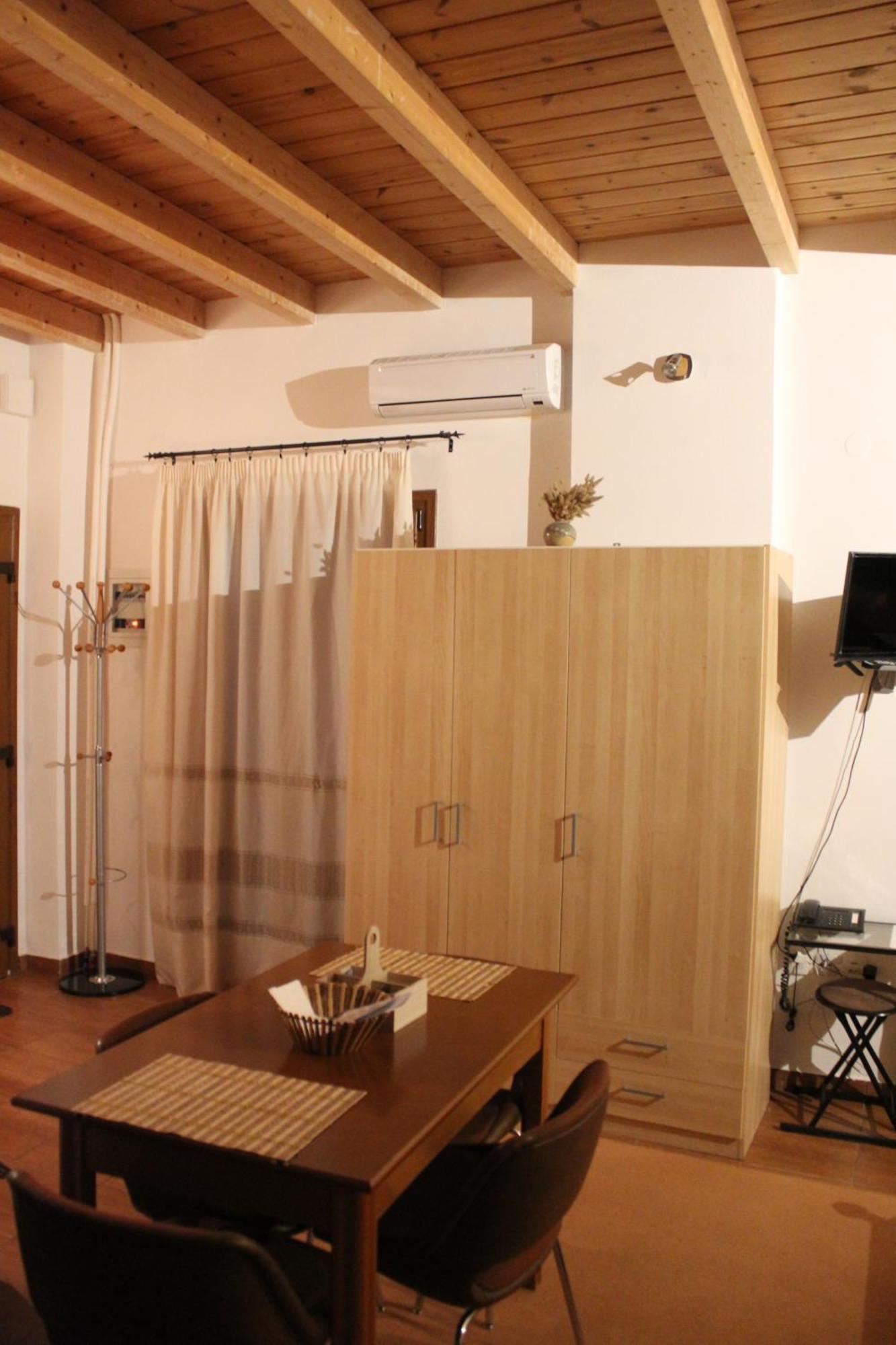 Michel Studios Kalavryta Esterno foto